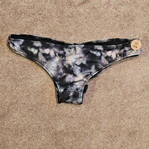 Victoria’s Secret Pink Sport Bikini Bottom Tie Dye Scrunch, SZ XL, Bottom ONLY